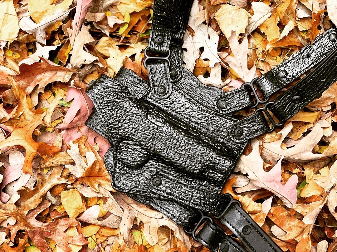 Sandpiper SH Shoulder Holster: Holster Only
