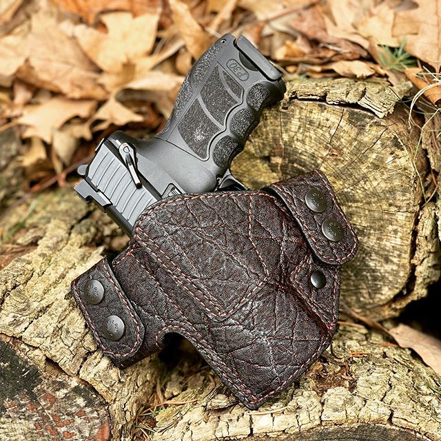 Griffon V OWB: Outside the Waistband Holster