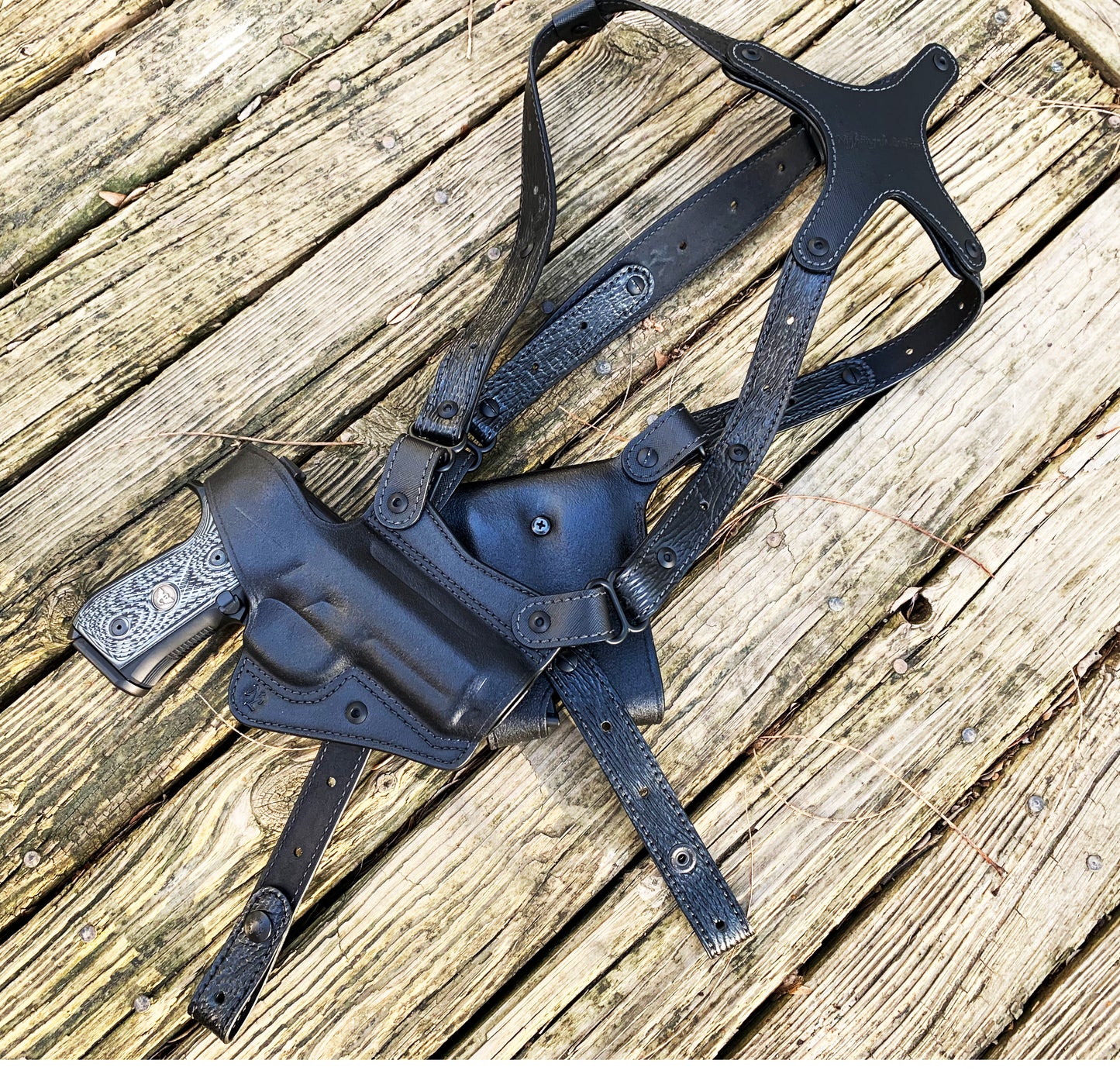 Sandpiper SH Shoulder Holster : Side Tie Down & Rear Sway Strap