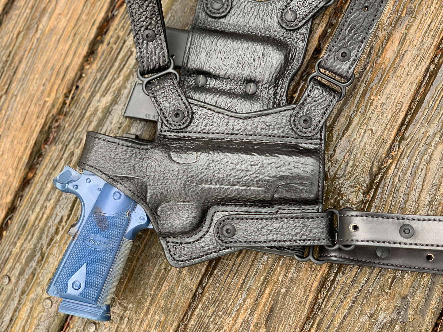 Sandpiper SH Shoulder Holster: Holster Only