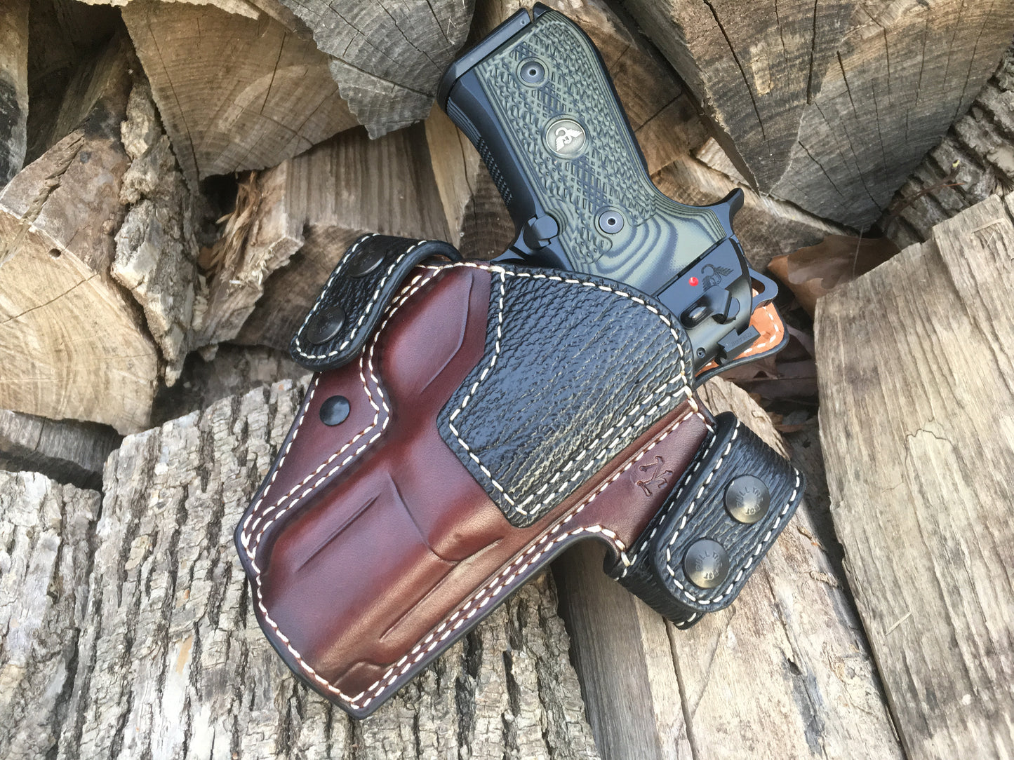 Griffon V OWB: Outside the Waistband Holster