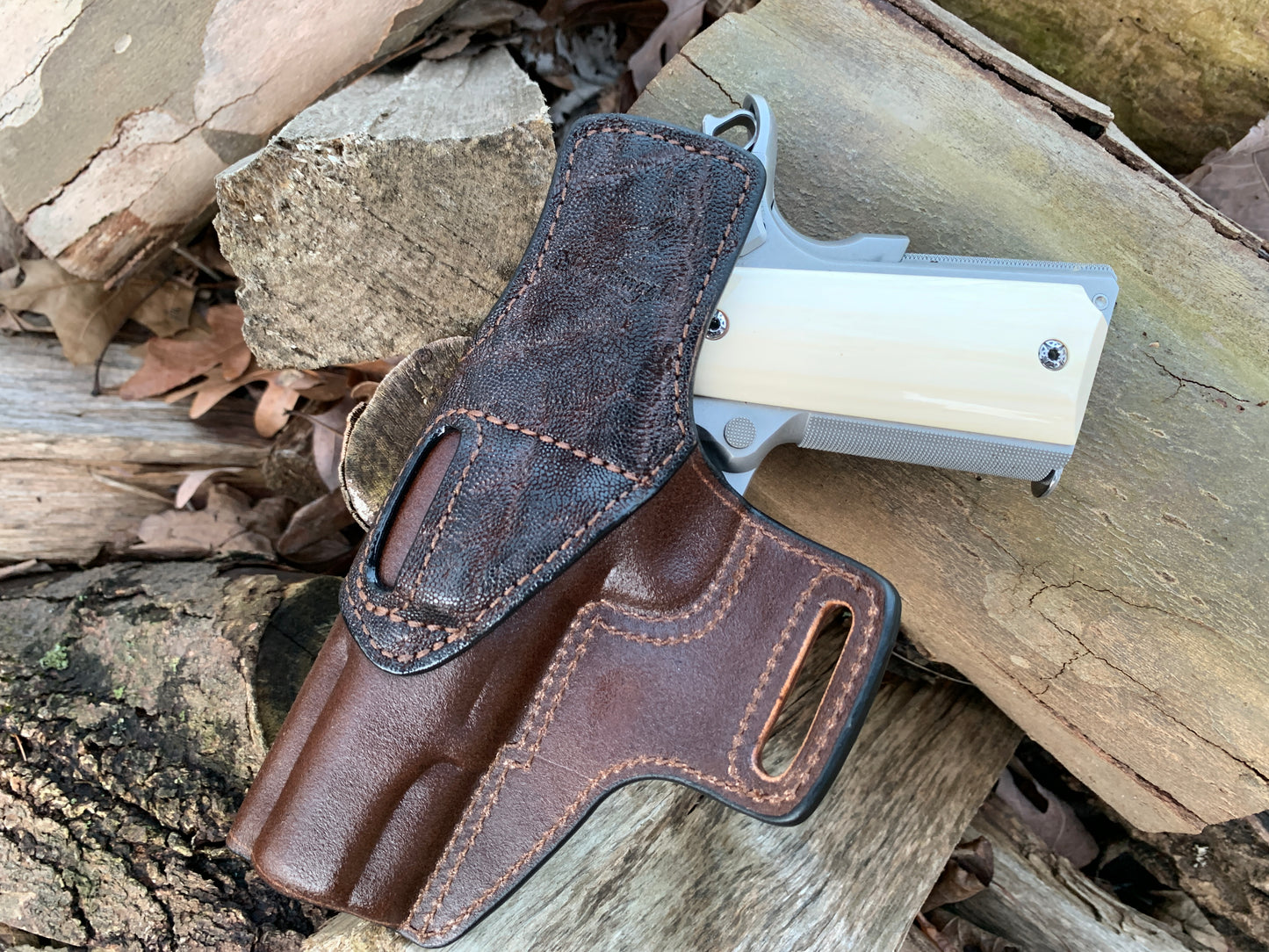 Harrier OWB: Outside the Waistband Holster