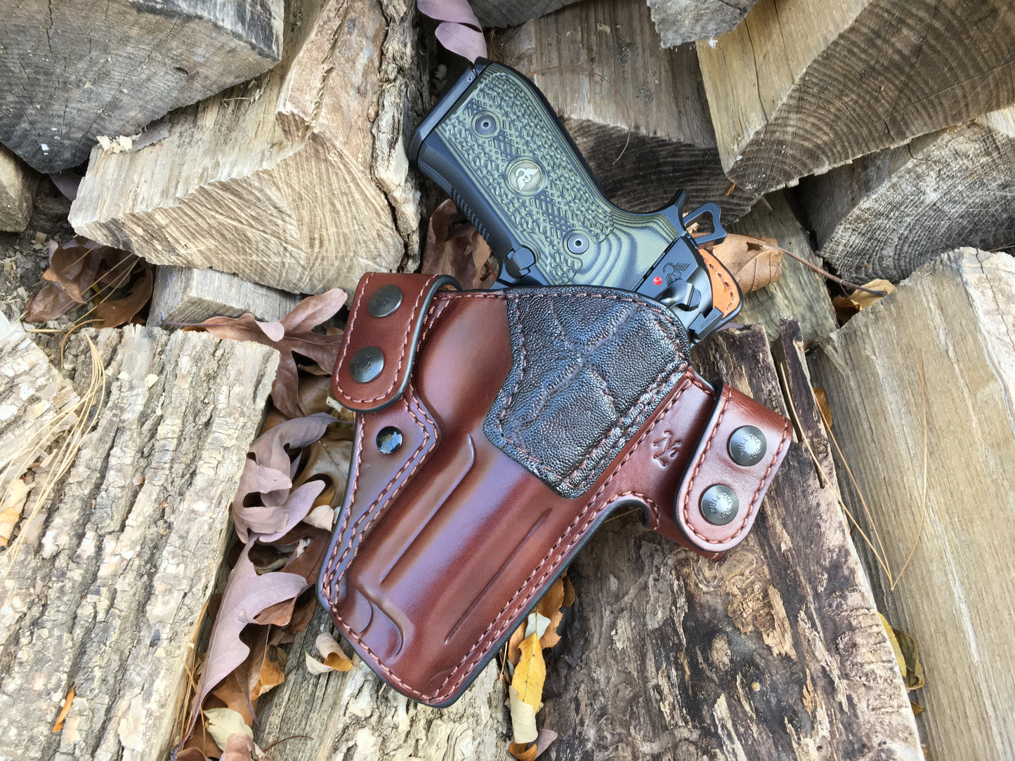 Griffon V OWB: Outside the Waistband Holster