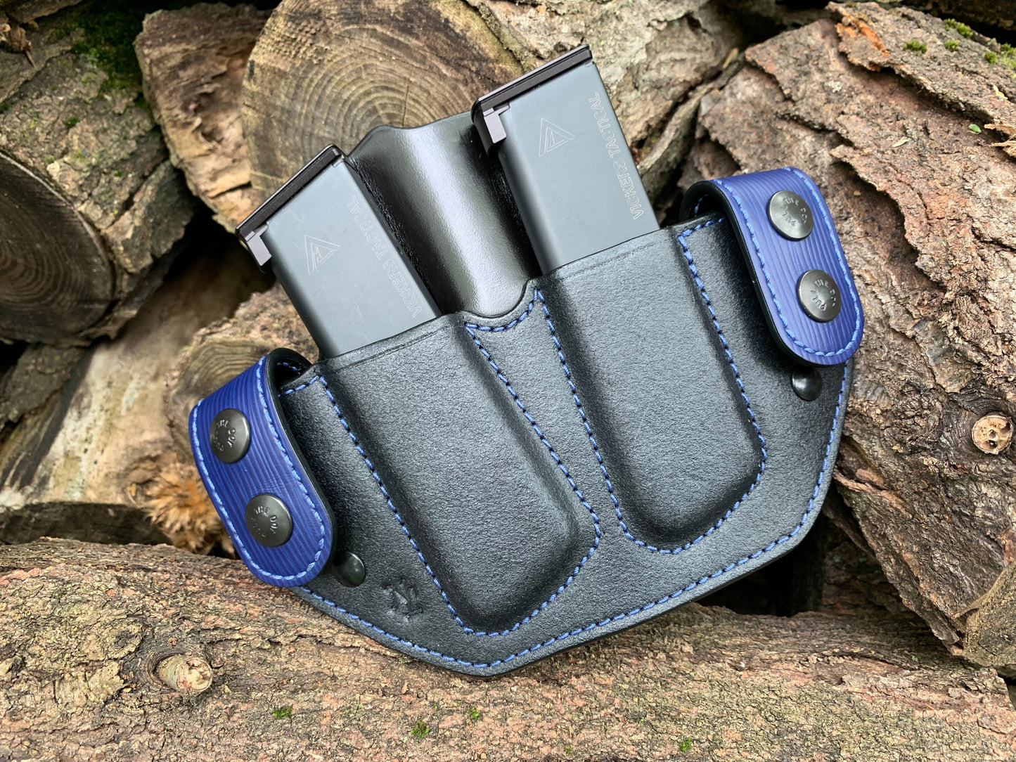 Double Snap Style Magazine Pouch